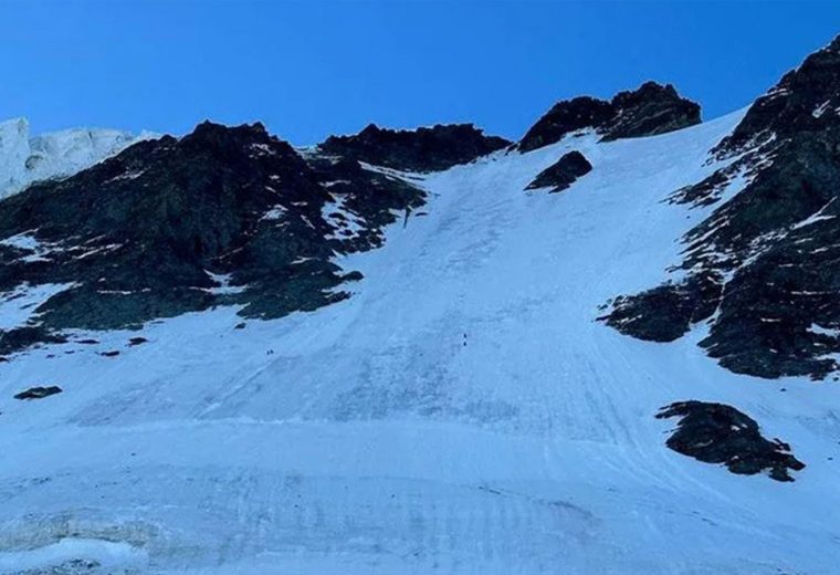 इटालीका पहाडी क्षेत्रमा हिमपहिरोबाट एक सातामा १३ जनाको मृत्यु